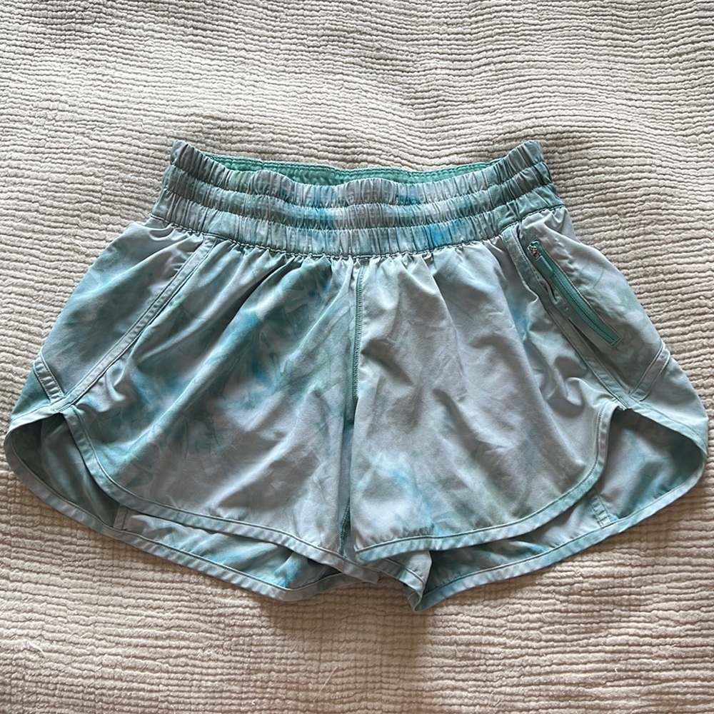 Lululemon hotty hot short